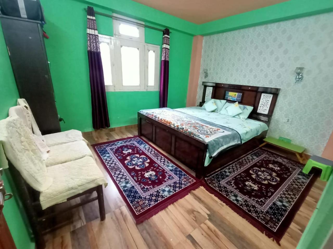 The Shudarang Inn Kalpa Pokoj fotografie